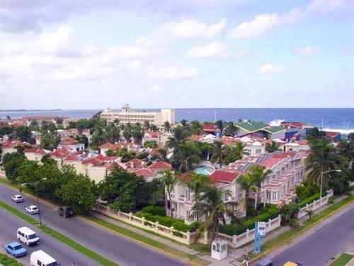 'Hotel - Comodoro - vista general de la instalacion' Check our website Cuba Travel Hotels .com often for updates.